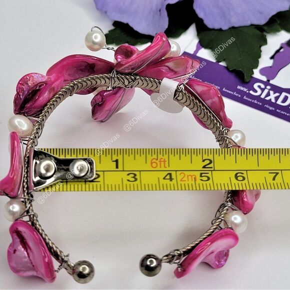 PINK Sea Shell With Simulated Pearl Beads Cuff Bracelet - Adjustable - Picture 10 of 10